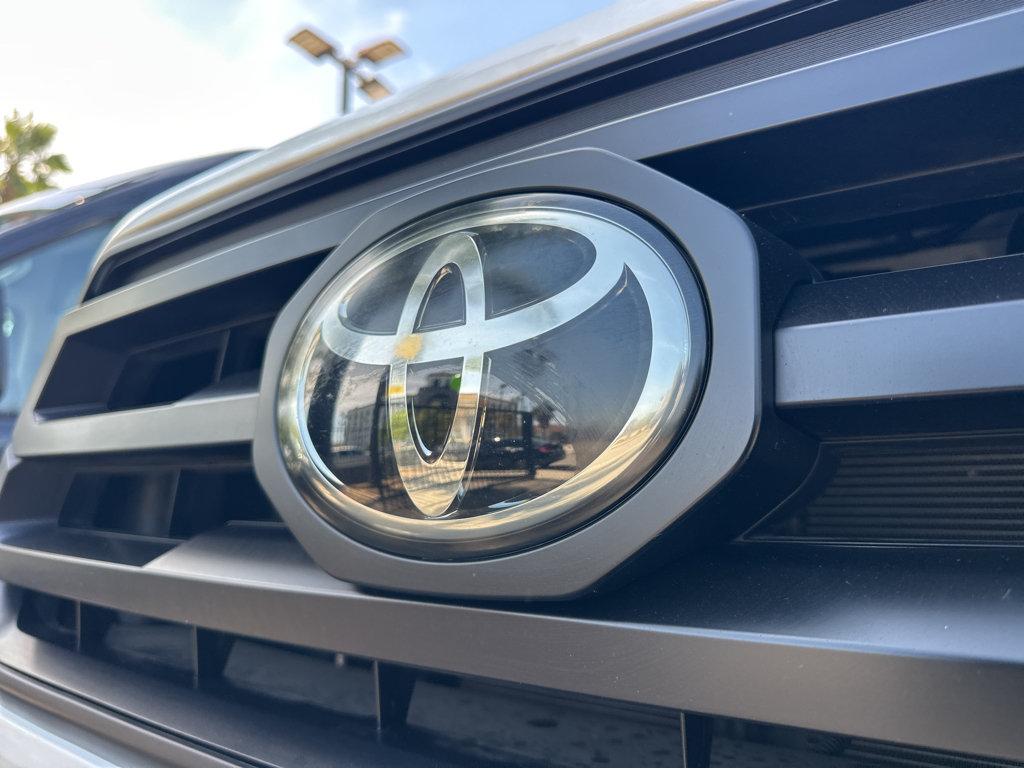 Toyota Tacoma photo 42