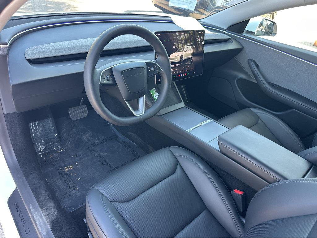 Tesla Model 3 photo 16