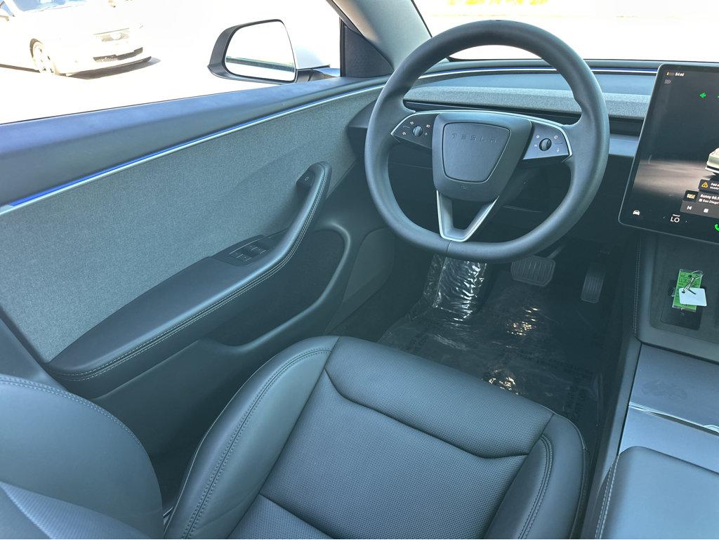 Tesla Model 3 photo 19