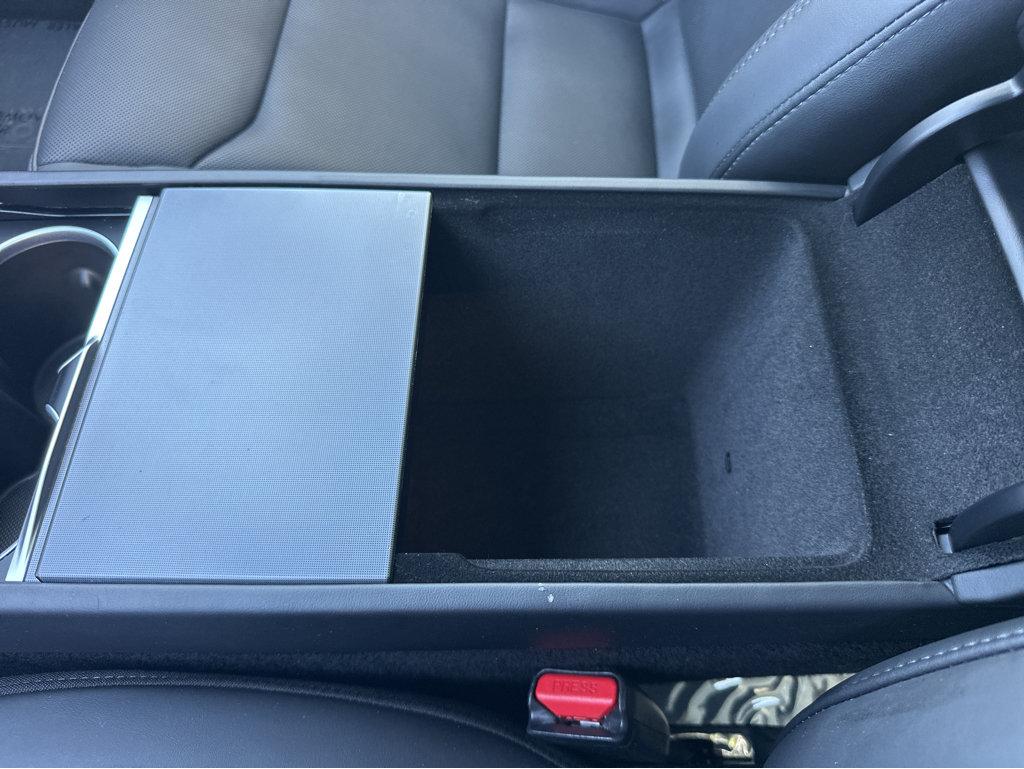 Tesla Model 3 photo 26