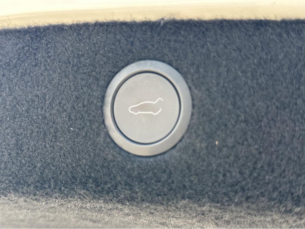 Tesla Model 3 photo 34