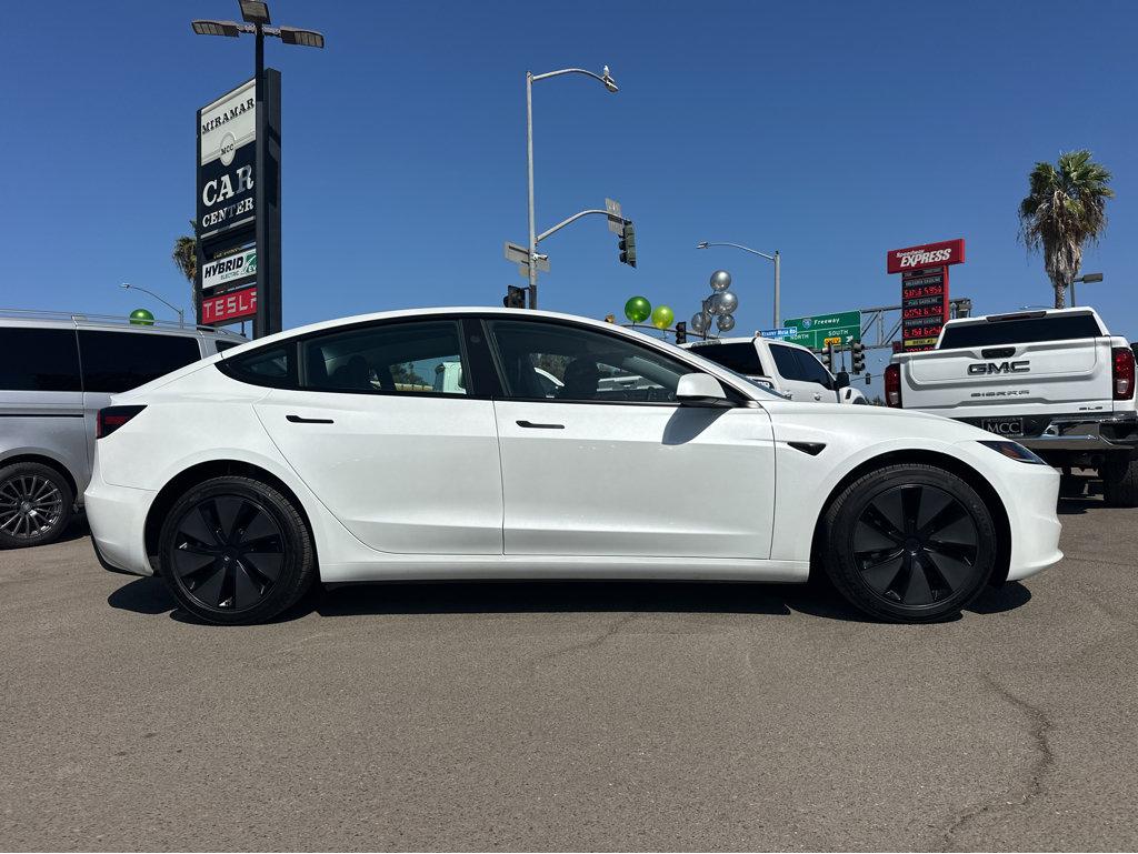 Tesla Model 3 photo 37