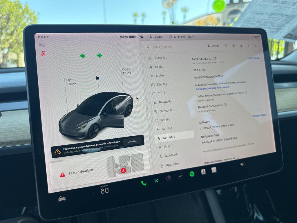 Tesla Model 3 photo 28