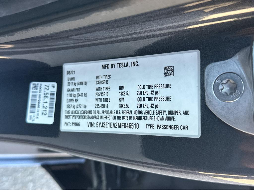 Tesla Model 3 photo 40