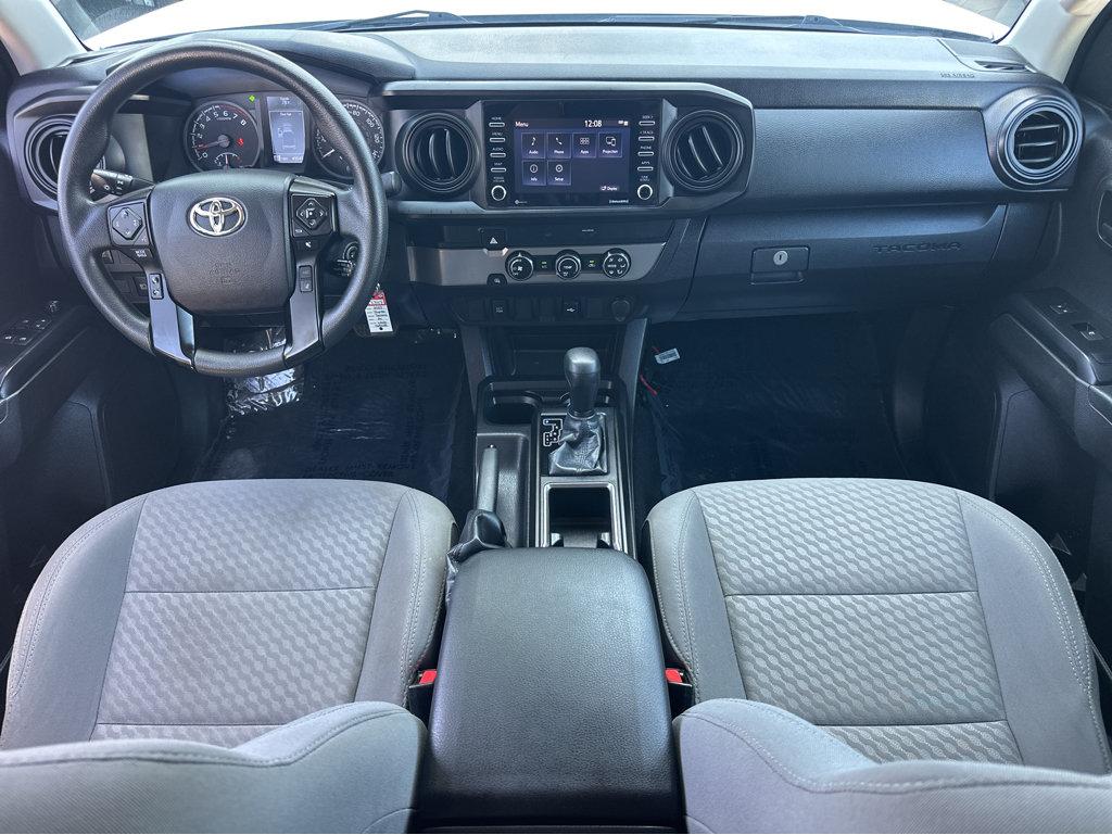 Toyota Tacoma photo 4