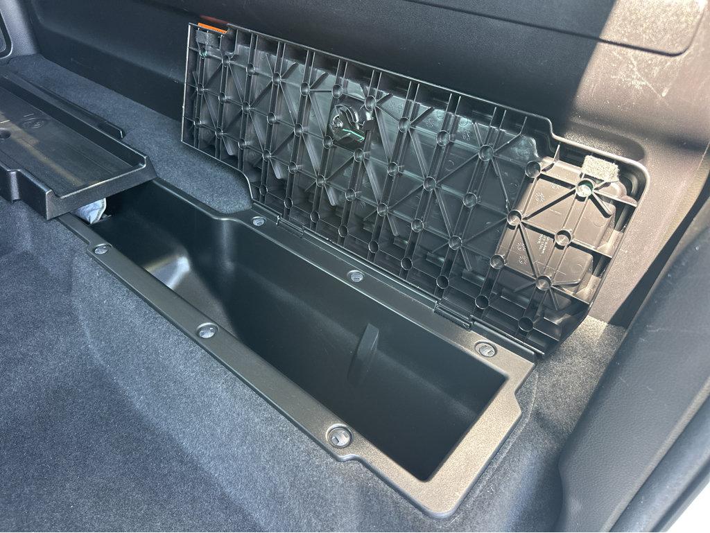 Toyota Tacoma photo 10