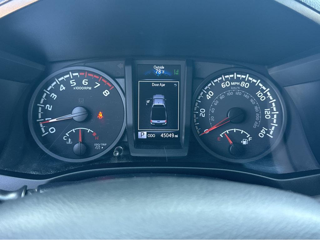 Toyota Tacoma photo 21