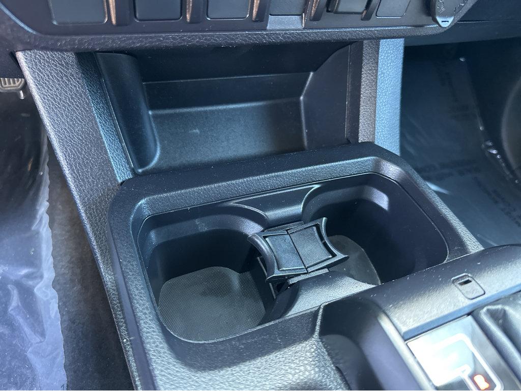 Toyota Tacoma photo 26