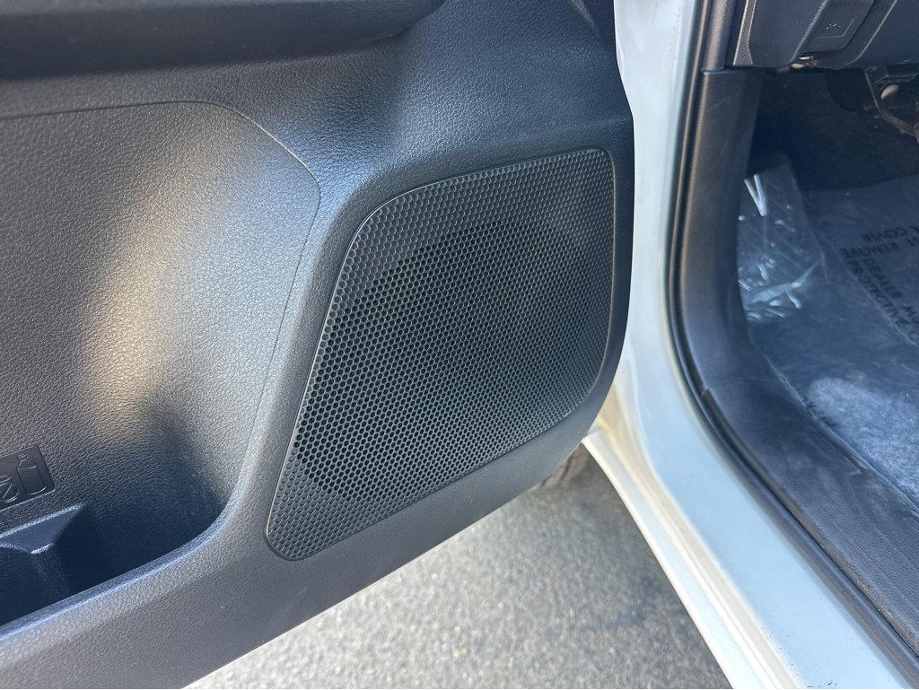 Toyota Tacoma photo 34