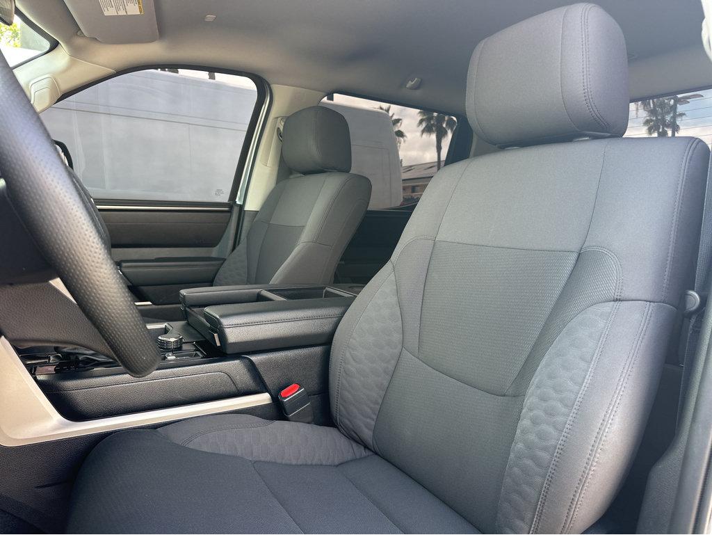 Toyota Tundra photo 7