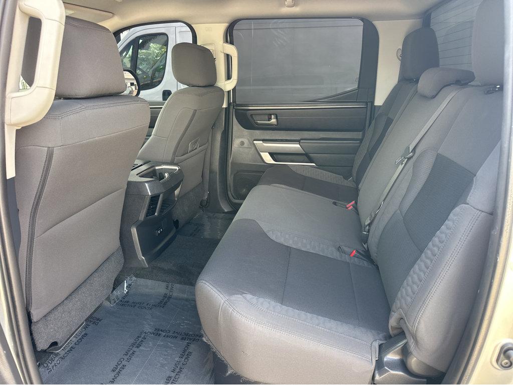 Toyota Tundra photo 10
