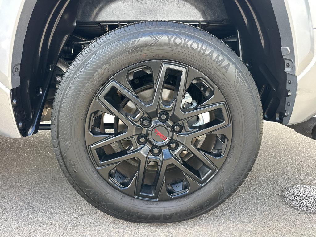 Toyota Tundra photo 14