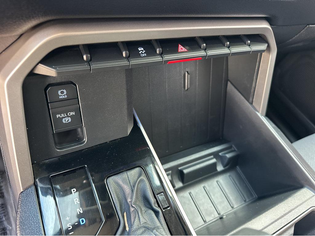Toyota Tundra photo 27