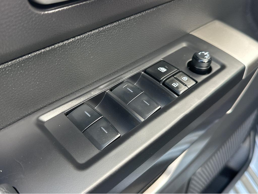 Toyota Tundra photo 36