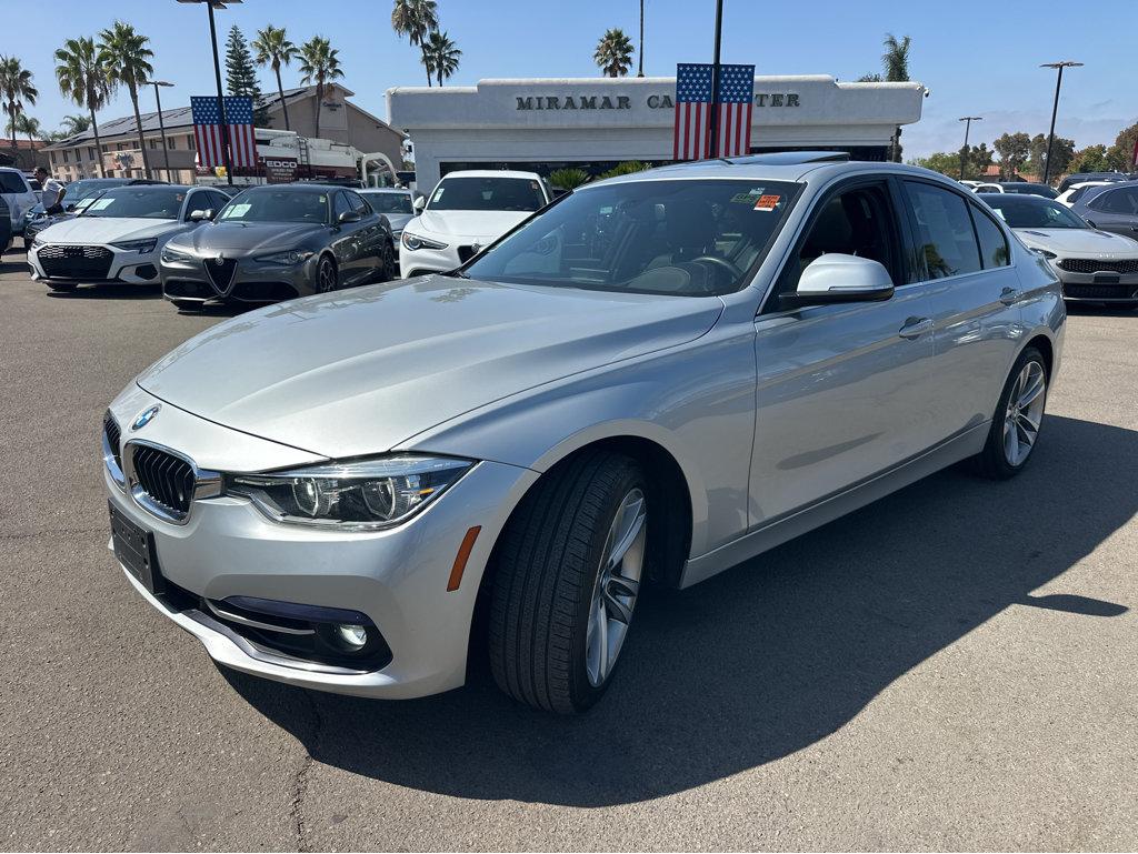 BMW 3 Series photo 11