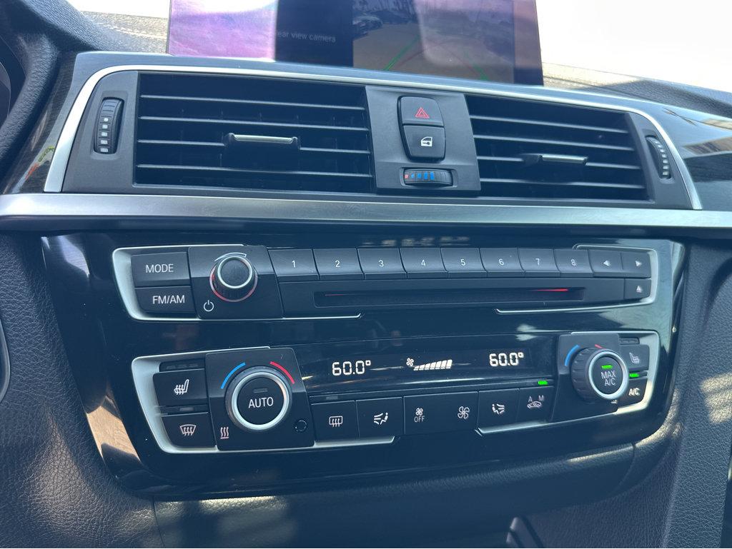 BMW 3 Series photo 26
