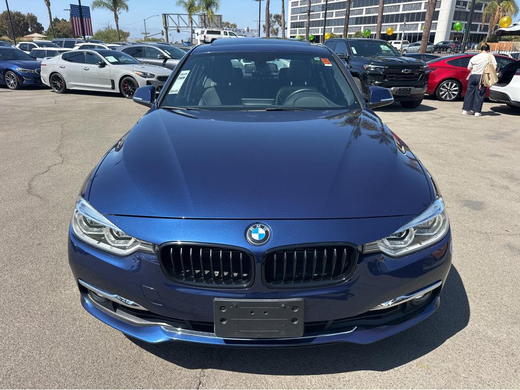 BMW 3 Series photo 2