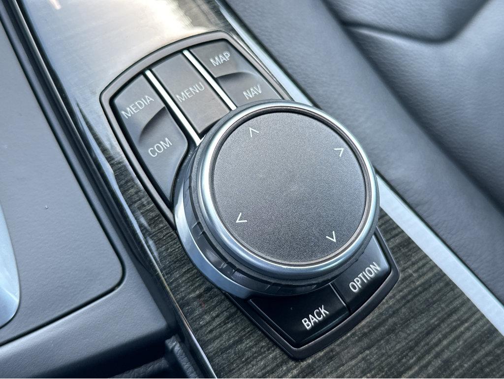 BMW 3 Series photo 29