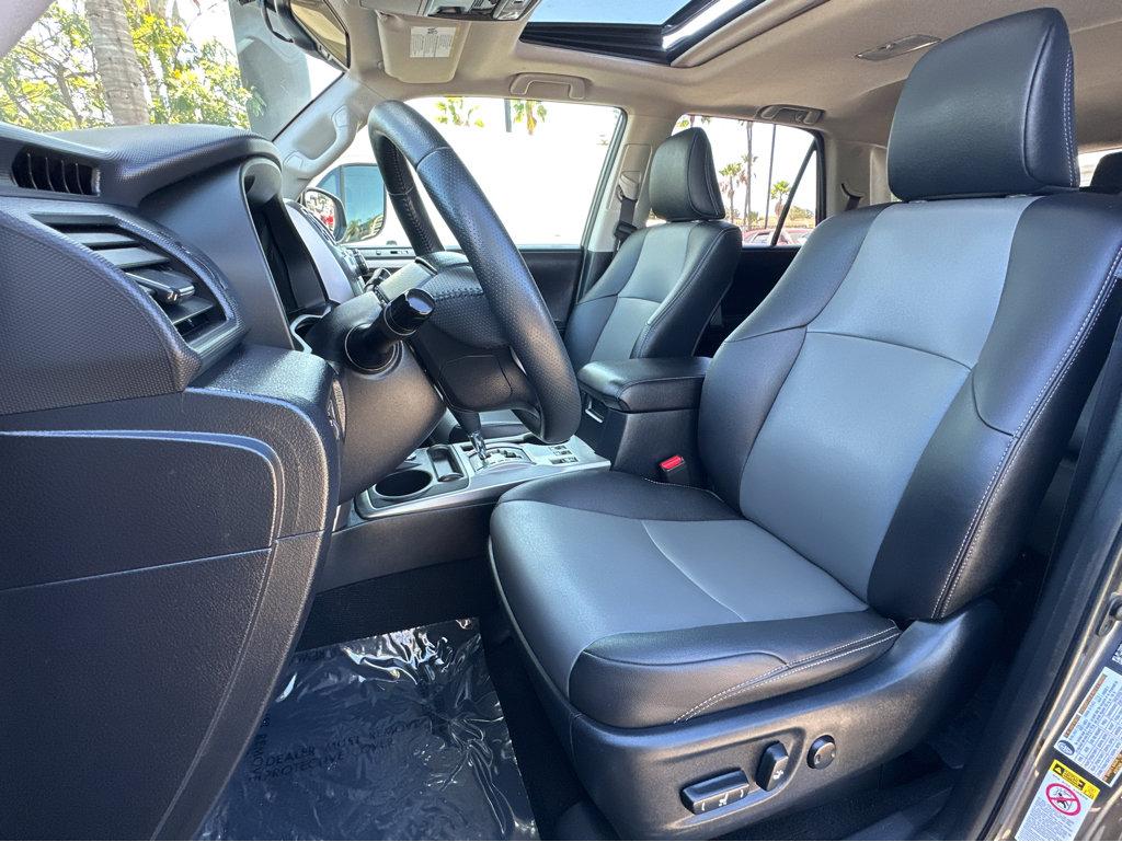 Toyota 4Runner photo 8