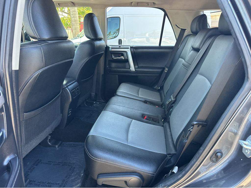 Toyota 4Runner photo 10