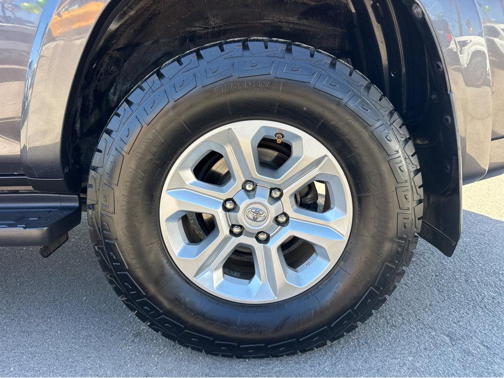 Toyota 4Runner photo 14