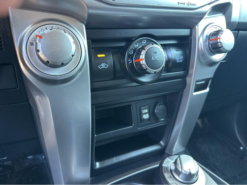 Toyota 4Runner photo 25