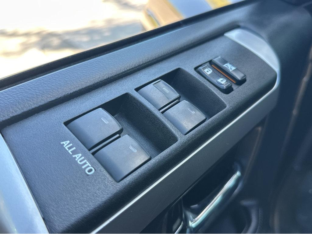 Toyota 4Runner photo 33