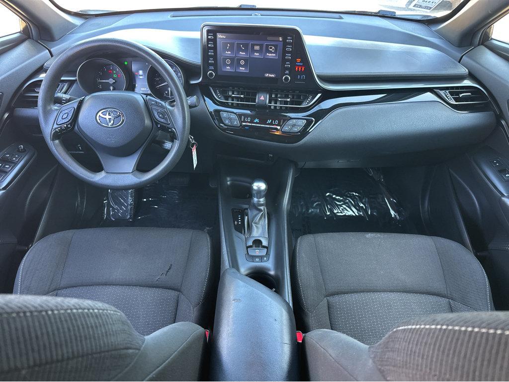 Toyota C-HR photo 4