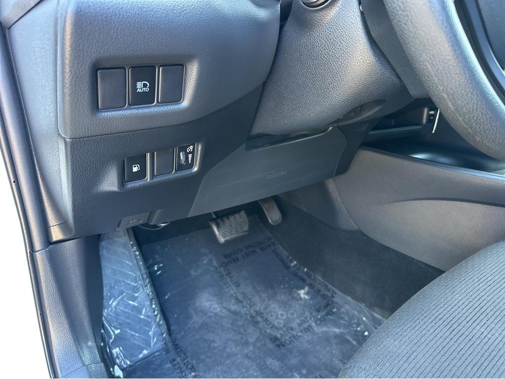 Toyota C-HR photo 29