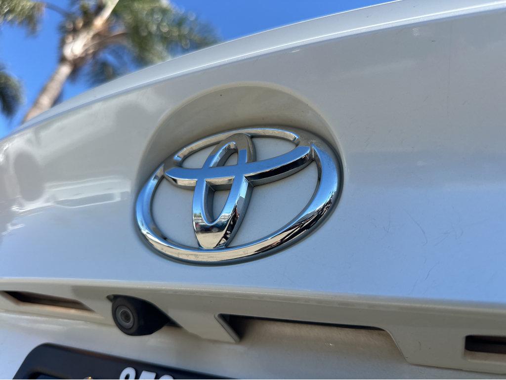 Toyota C-HR photo 38