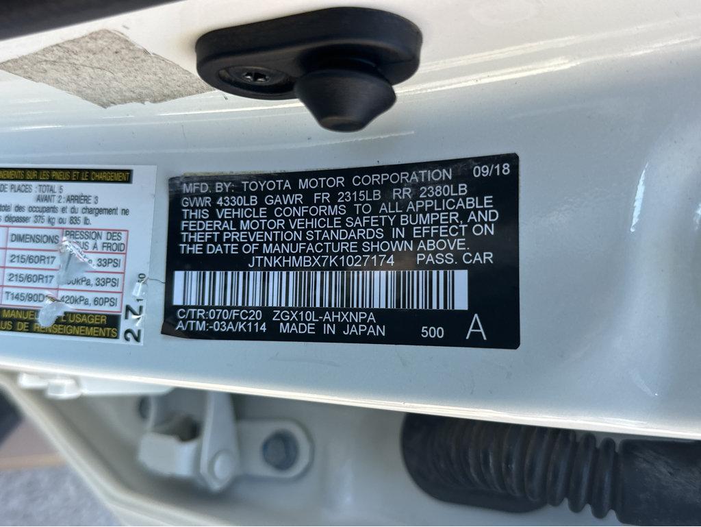 Toyota C-HR photo 39