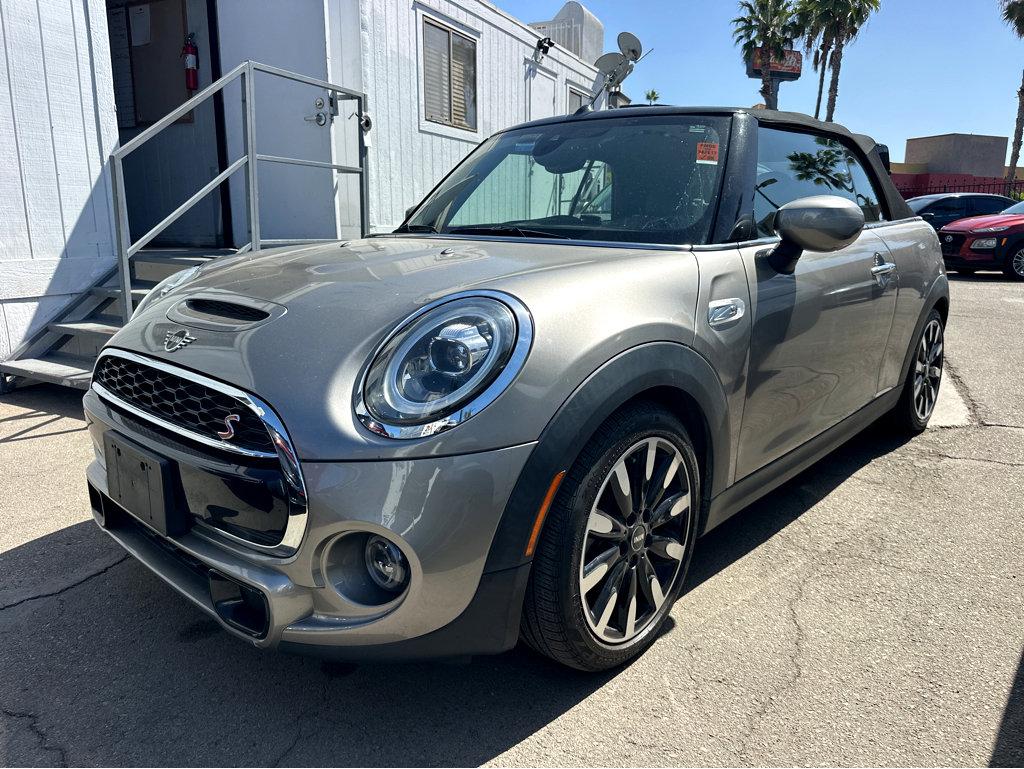 Mini Convertible photo 4