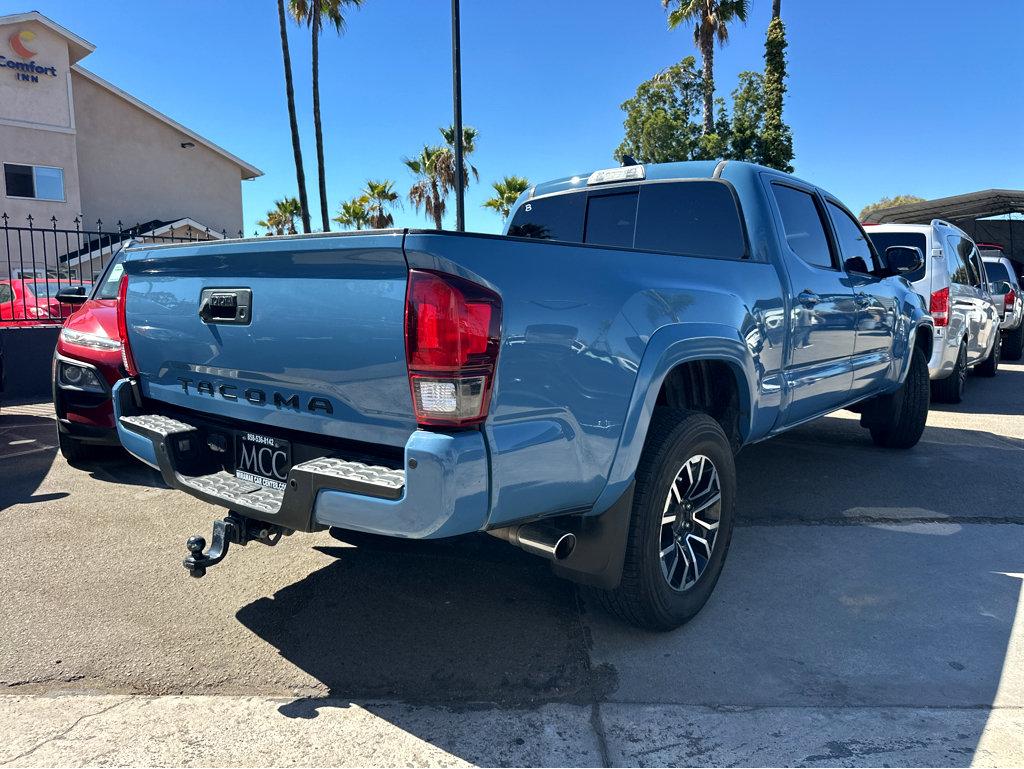 Toyota Tacoma photo 6