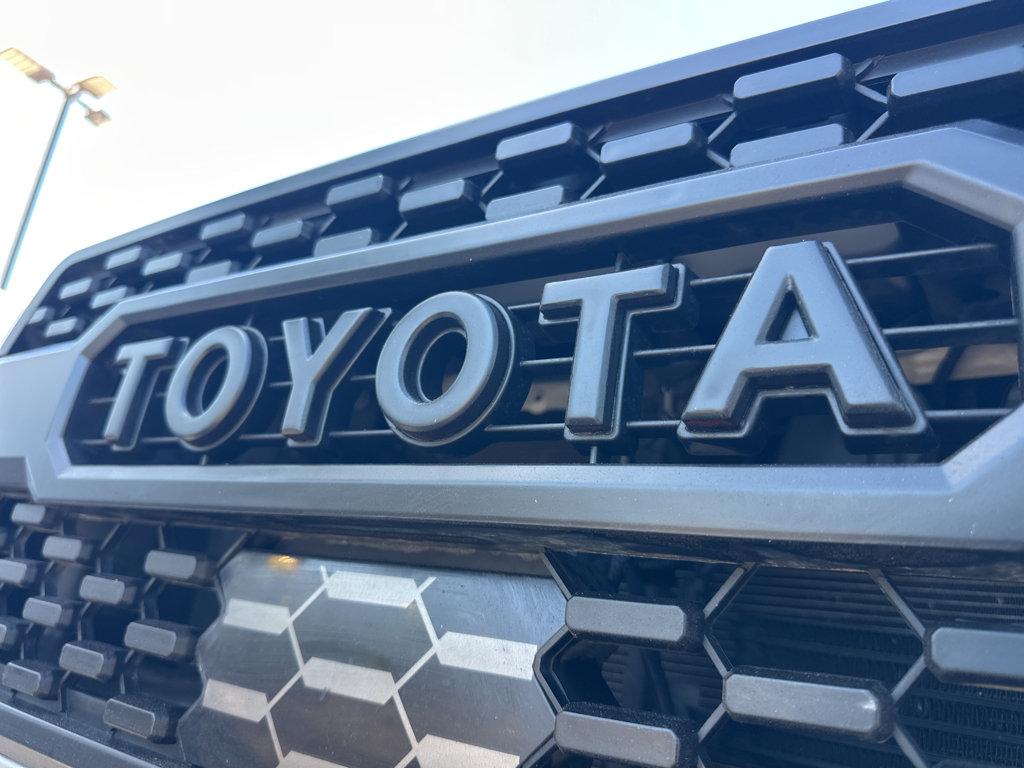 Toyota Tacoma photo 44