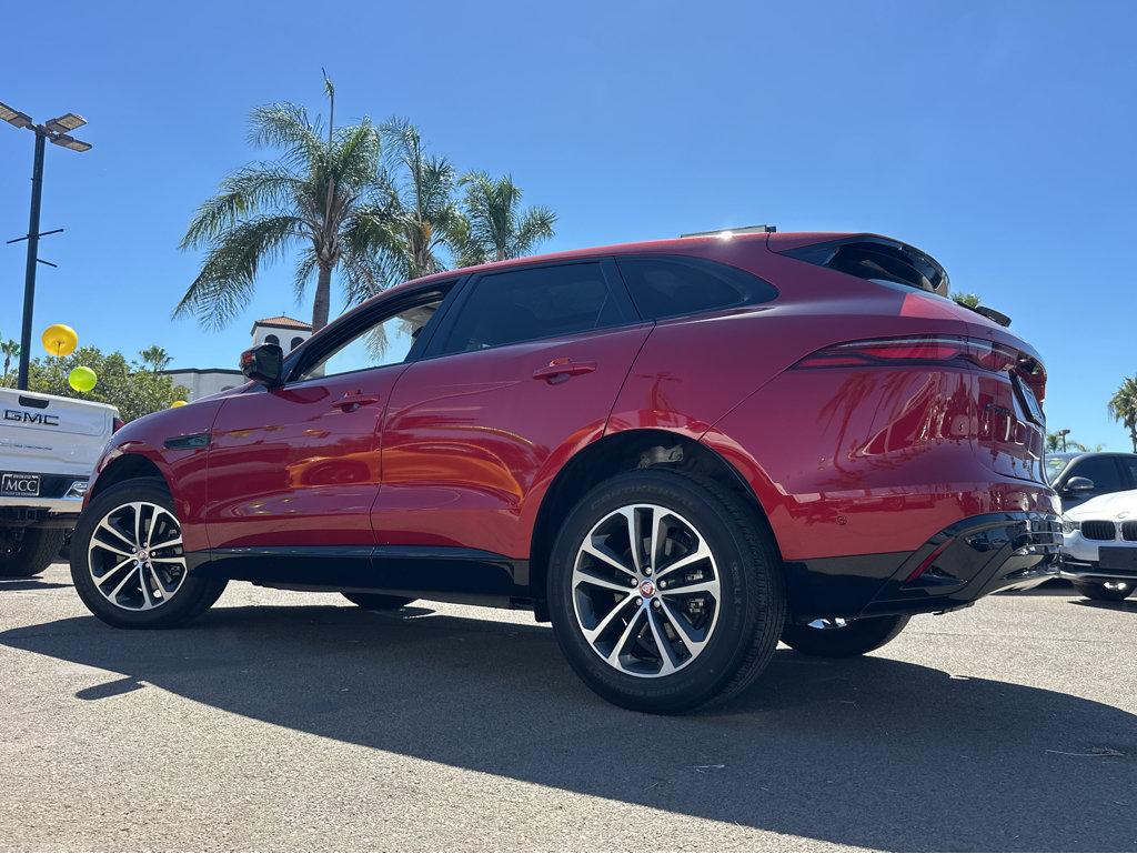 Jaguar F-PACE photo 3