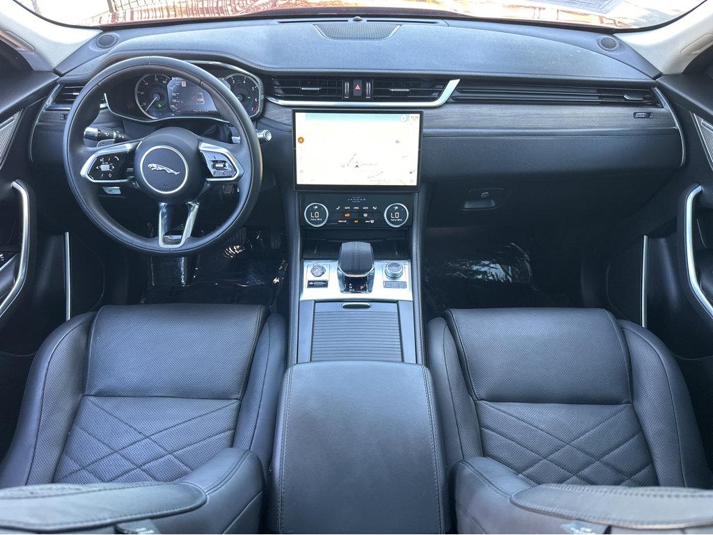 Jaguar F-PACE photo 4