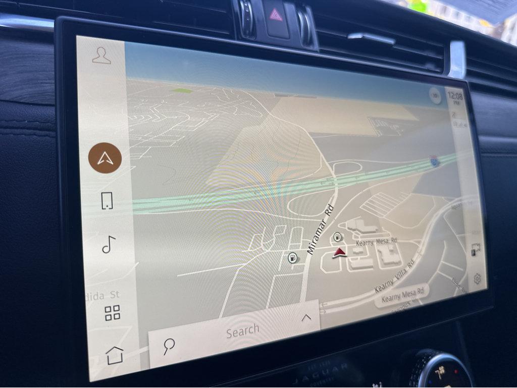 Jaguar F-PACE photo 5