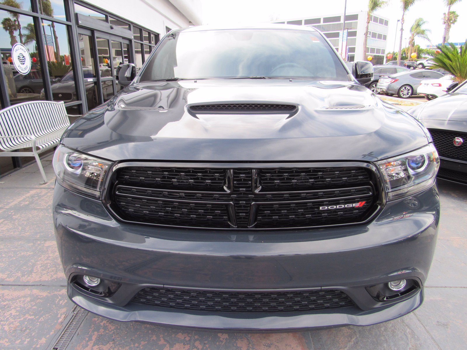 DURANGO様　ページ 2009 Dodge Durango SE 2WD 4dr Features and Specs