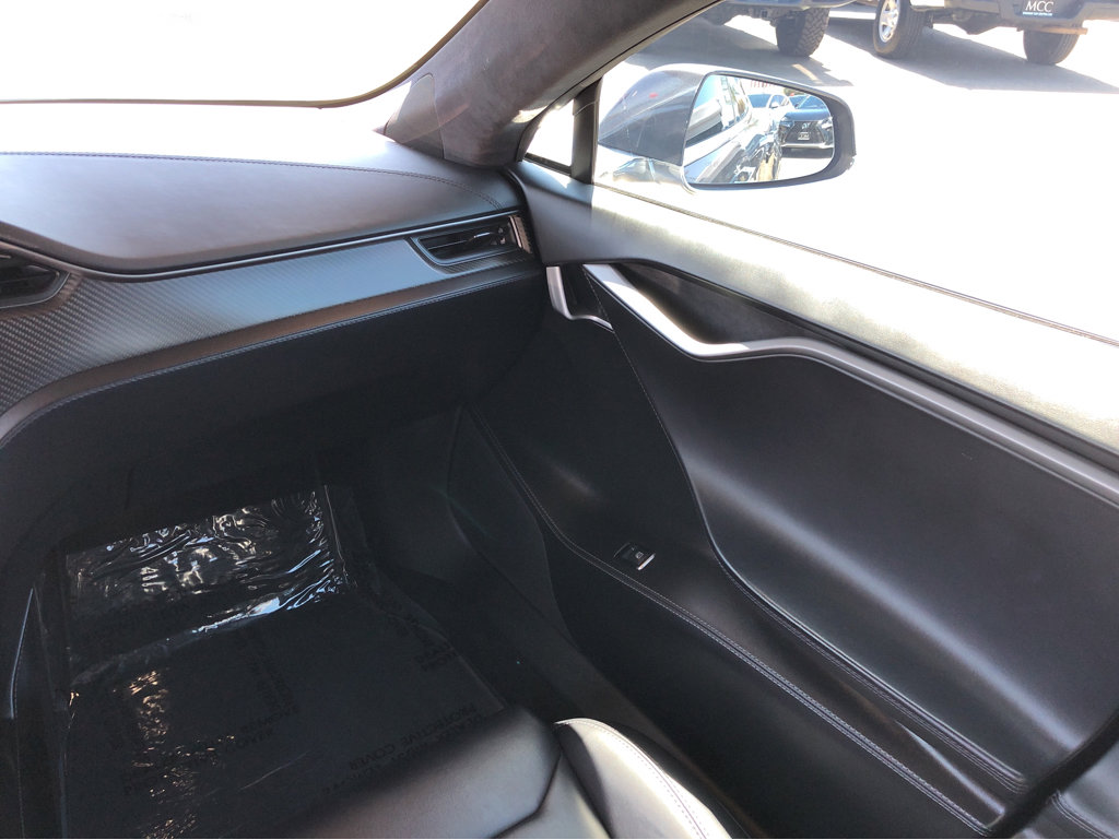 テスラ缶大　Tesla MedBed Generator What is Tesla BioHealing? Inside the Butler 'medbed' center - YouTube