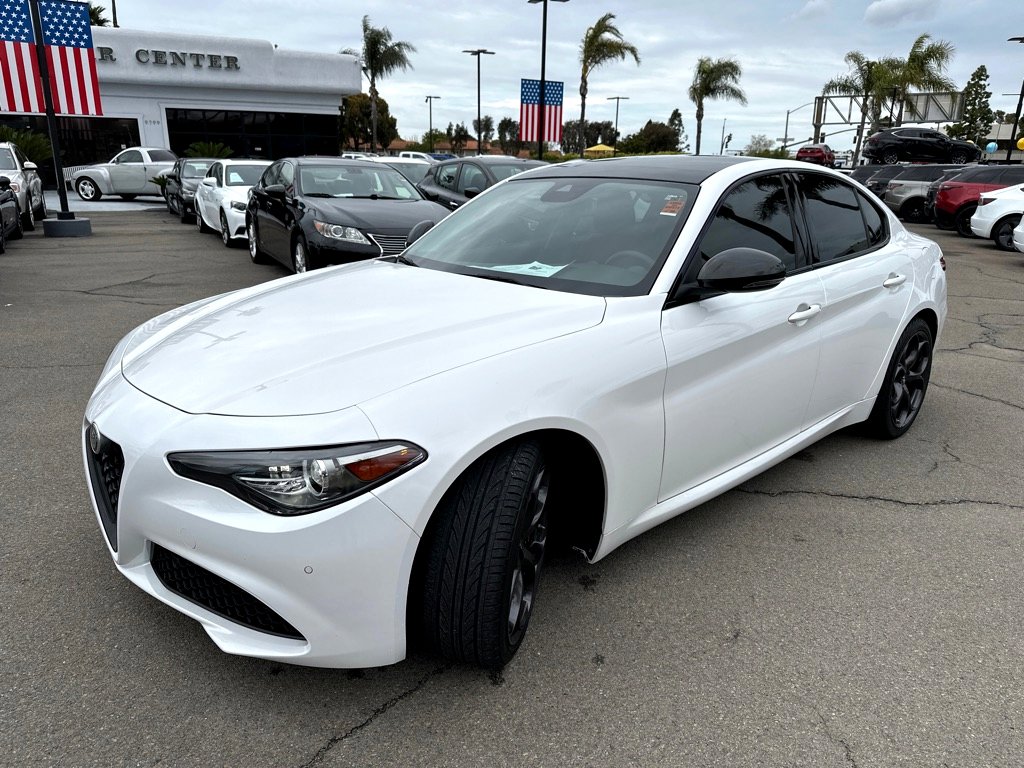 アトール　ホワイトミラー　ジュリア　Giulia 188 Sold 2019 Alfa Romeo Giulia Ti in San Diego