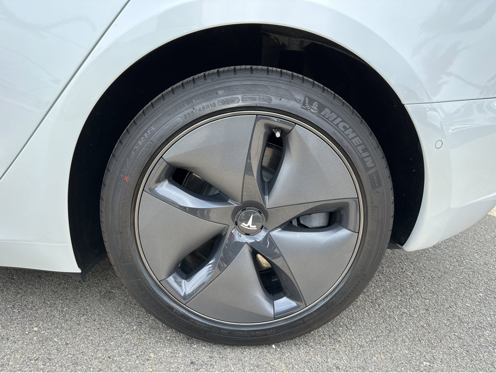 Sold 2019 Tesla Model 3 Standard Range Plus in San Diego