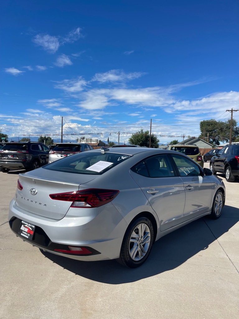 2020 Hyundai Elantra SEL - Photo 4