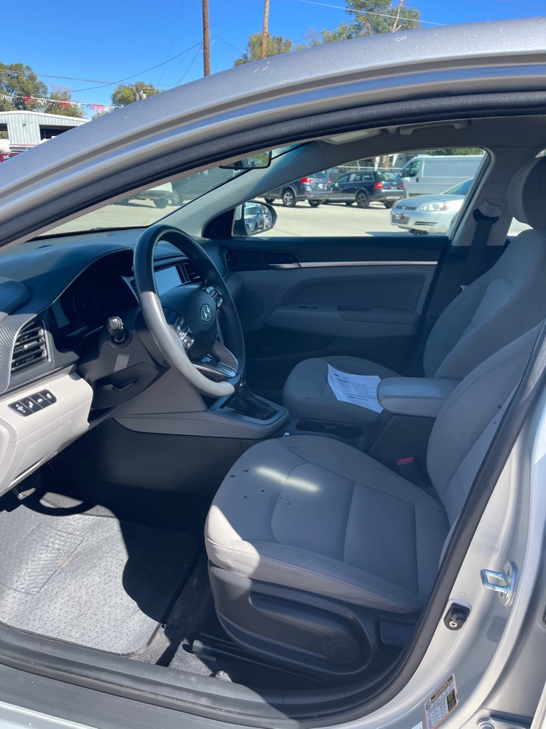 2020 Hyundai Elantra SEL - Photo 9