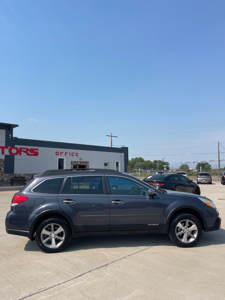2014 Subaru Outback 2.5i Limited - Photo 2