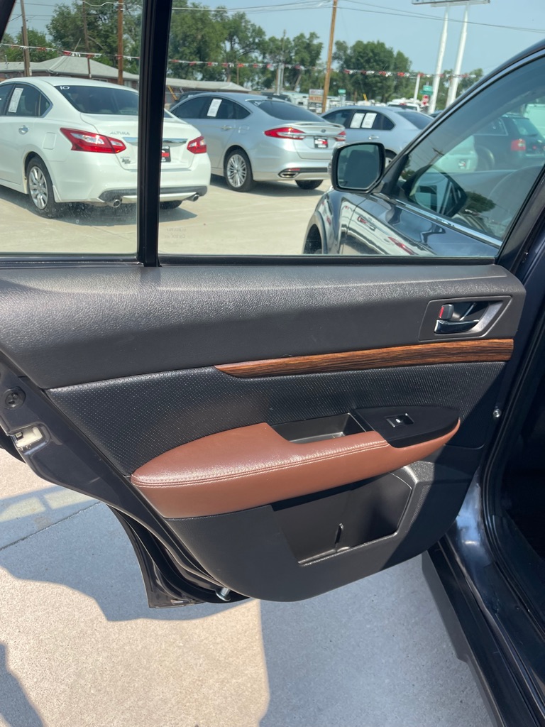 2014 Subaru Outback 2.5i Limited - Photo 12