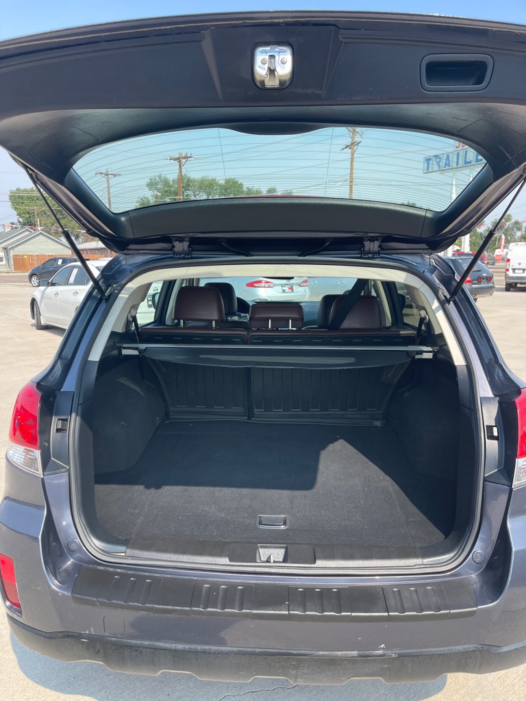 2014 Subaru Outback 2.5i Limited - Photo 13