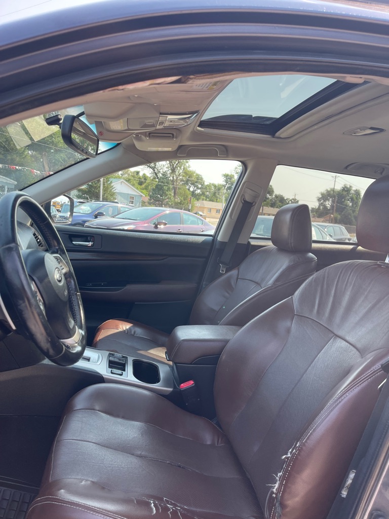 2014 Subaru Outback 2.5i Limited - Photo 8