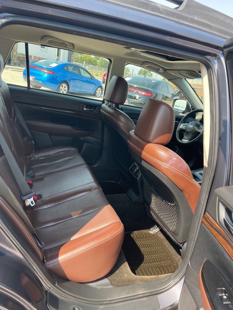 2014 Subaru Outback 2.5i Limited - Photo 14