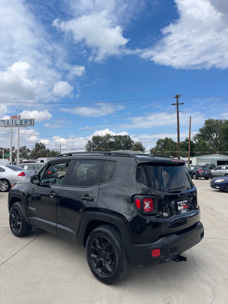 2017 Jeep Renegade Latitude North Edition photo 2