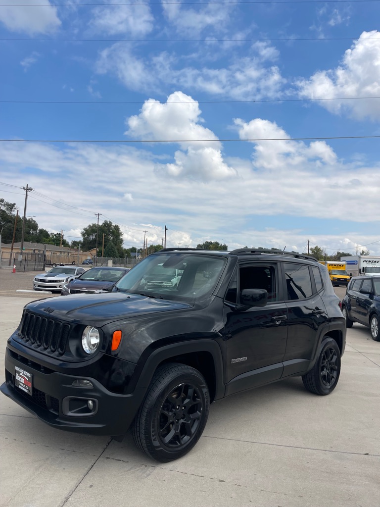 2017 Jeep Renegade Latitude North Edition photo 3
